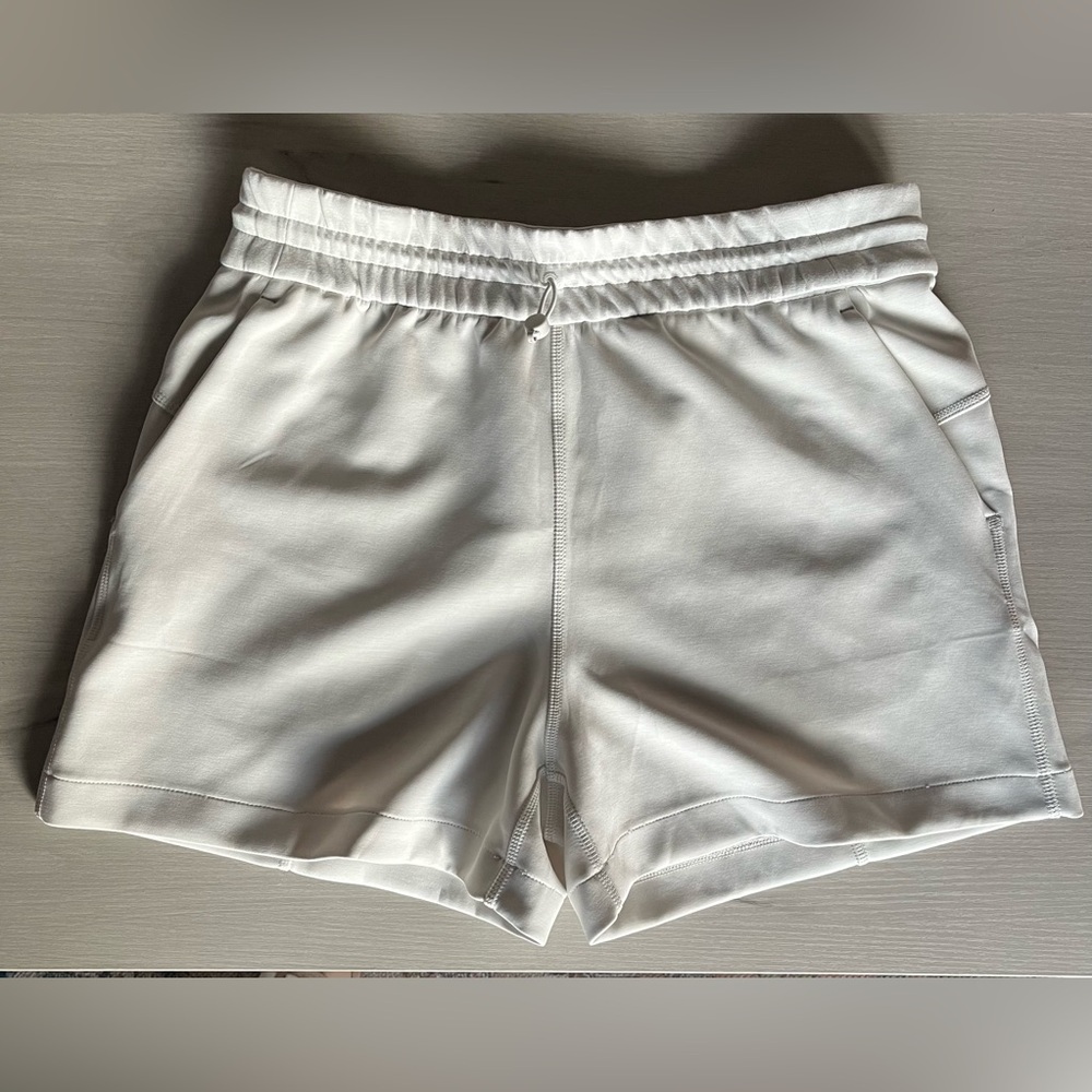 Lululemon Softstreme High-Rise 4” Short